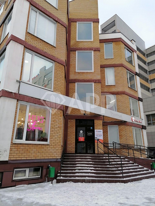 Продаю отдельно стоящее здание 756 м² в центре фото