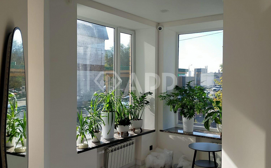 Продаю отдельно стоящее здание 756 м² в центре фото