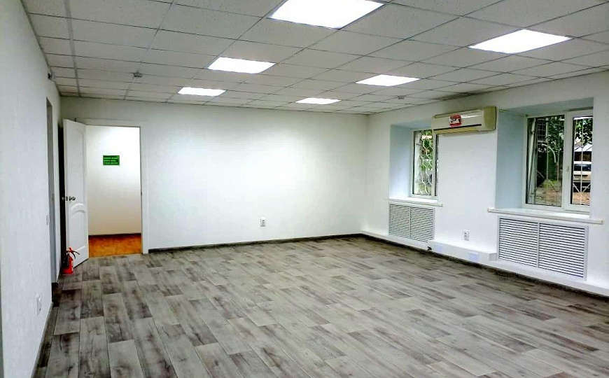 Помещение свободного назначения 71,9 м2 фото