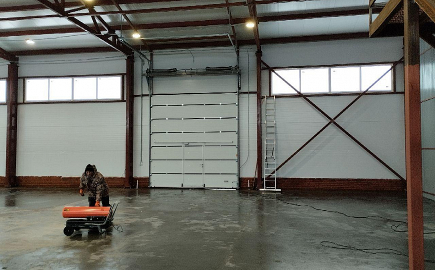 Продаю 1080 м² с земельным участком фото