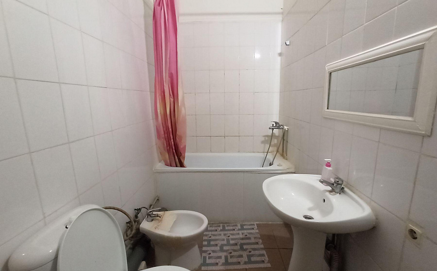 Сдаю гостиницу на 80 номеров возле Красной площади, 1 100 м² фото