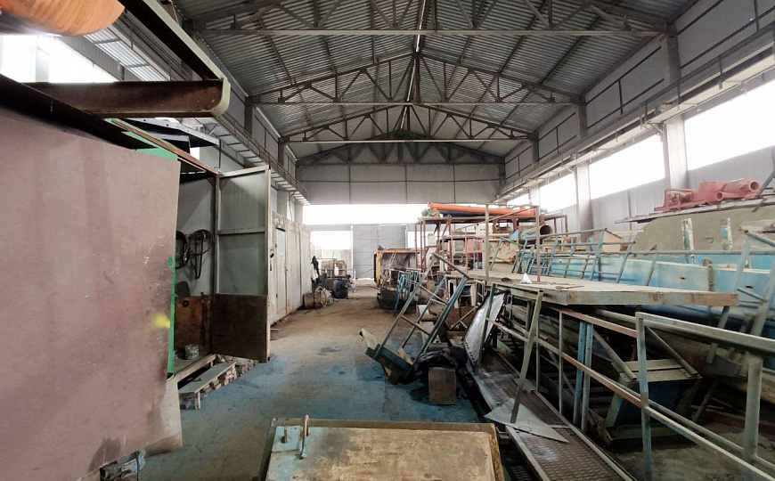 Аренда помещения с кран-балками. фото