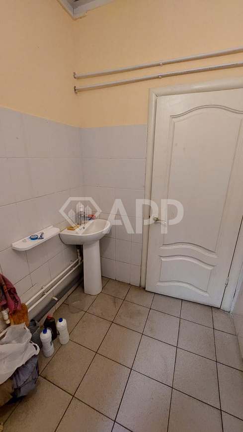 Продам помещение свободного назначения фото