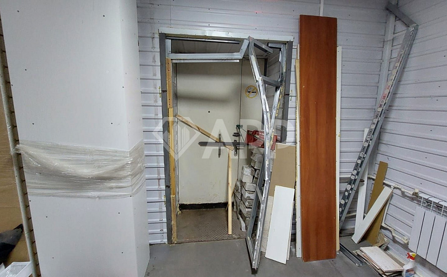 Продам помещение свободного назначения фото