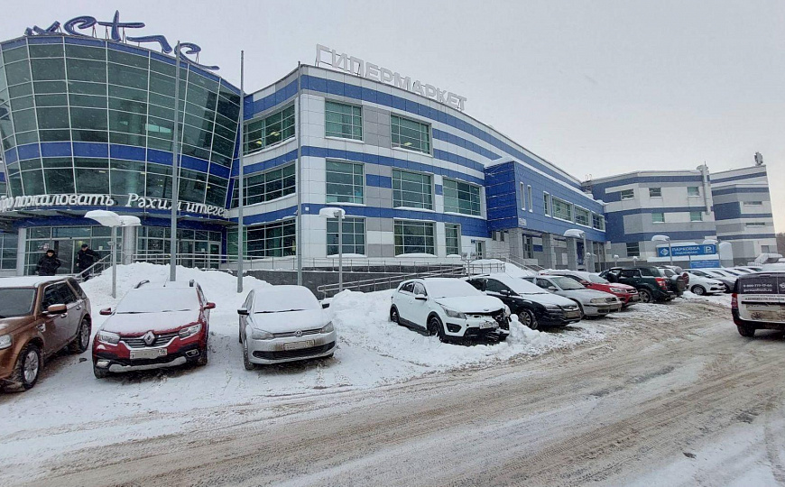 Продажа здания в деловом центре города. фото