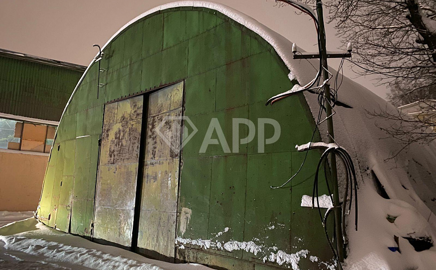 Сдаю холодный склад в черте города фото
