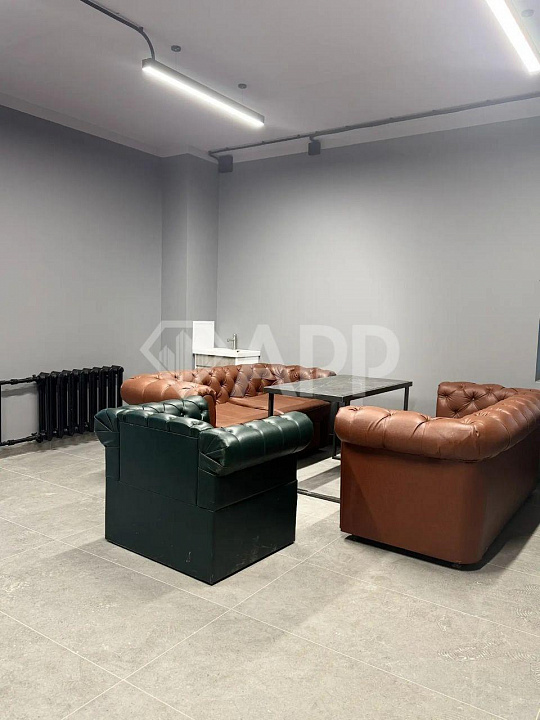 Помещение со своим входом фото