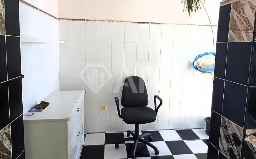 Продаю помещение свободного назначения, 100 м² фото