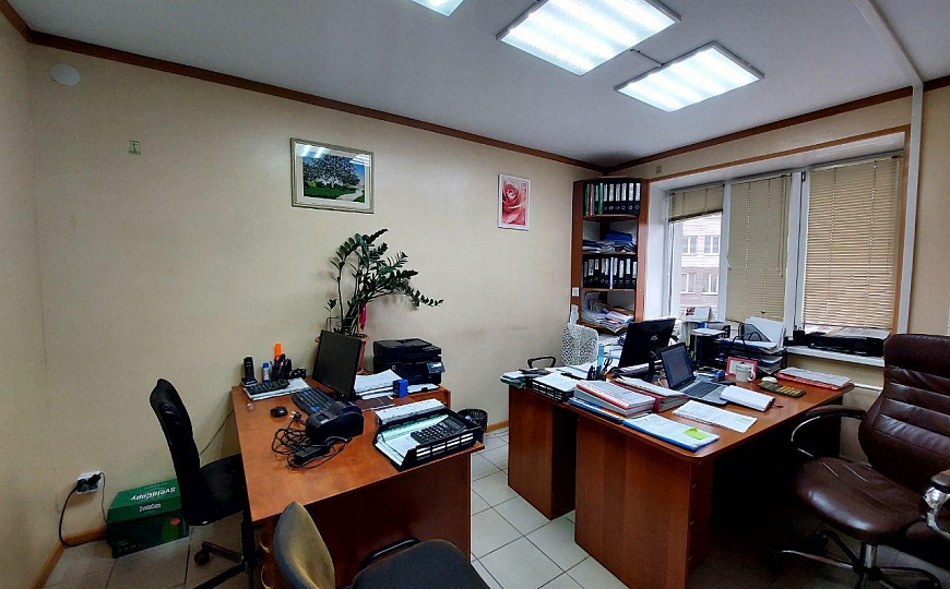 Помещение на 1 линии, торгово-офисное! фото