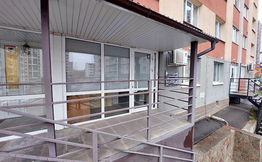 Помещение на 1 линии, торгово-офисное! фото