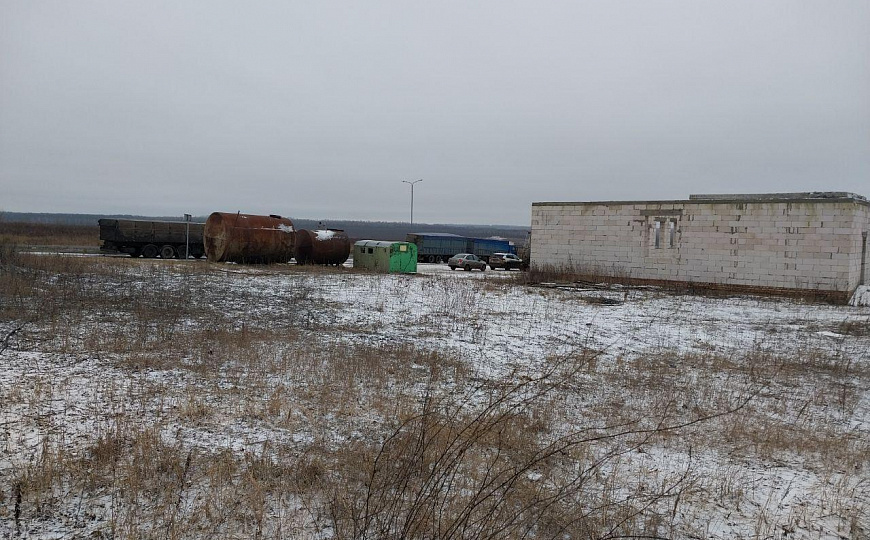 Продается недостроенная гостиница на федеральной автодороге на земле 1,5 Га фото