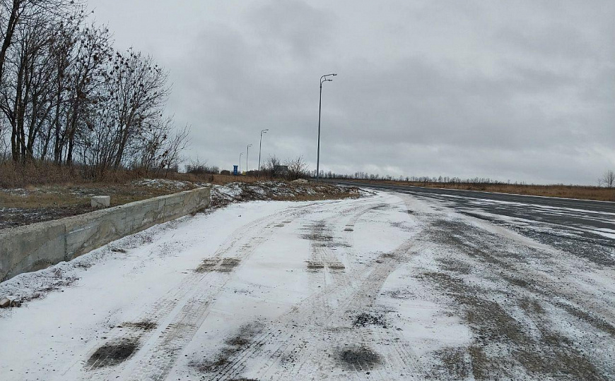 Продается недостроенная гостиница на федеральной автодороге на земле 1,5 Га фото