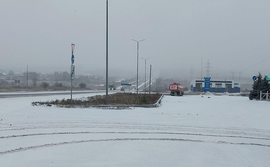 Продается недостроенная гостиница на федеральной автодороге на земле 1,5 Га фото