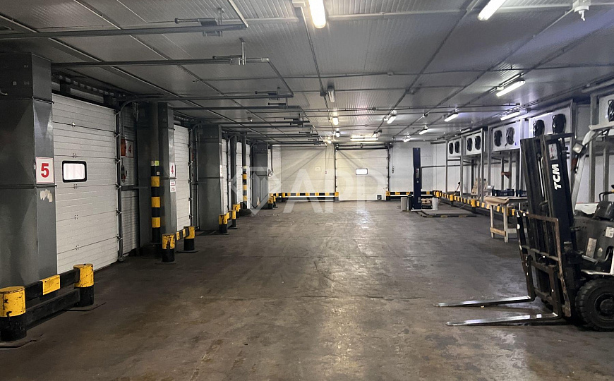 Сдам складское помещение, до 7600 м² фото