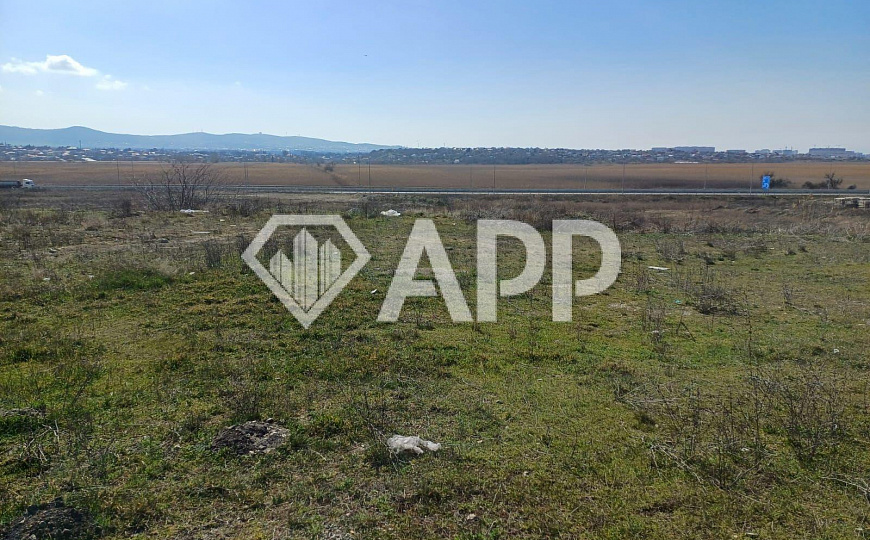 Продам земельный участок, 5,65 гектар фото