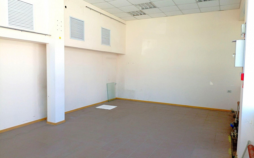 Торговое помещение 42 м2 фото