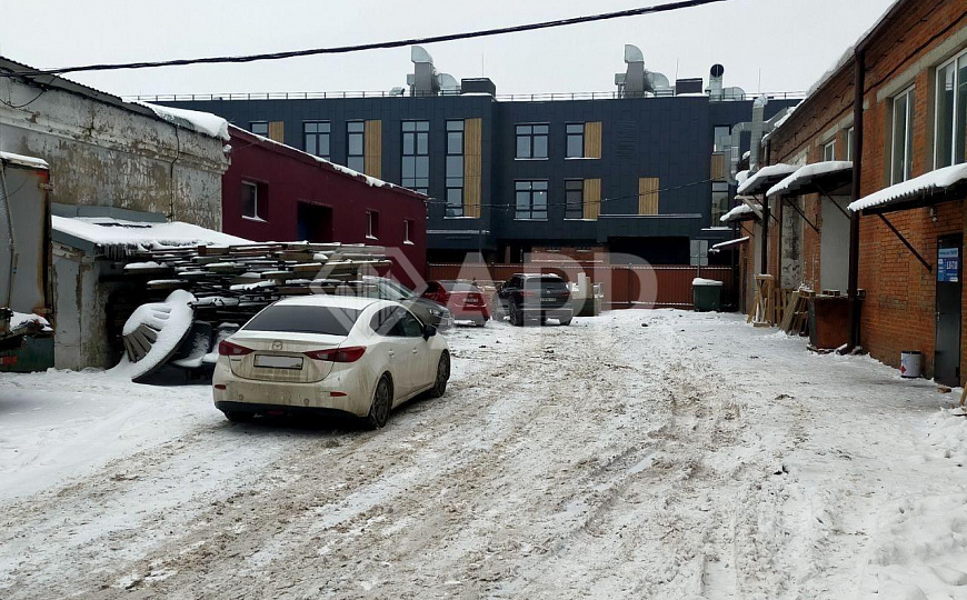 Сдаю 290м² тёплый в центре под склад фото