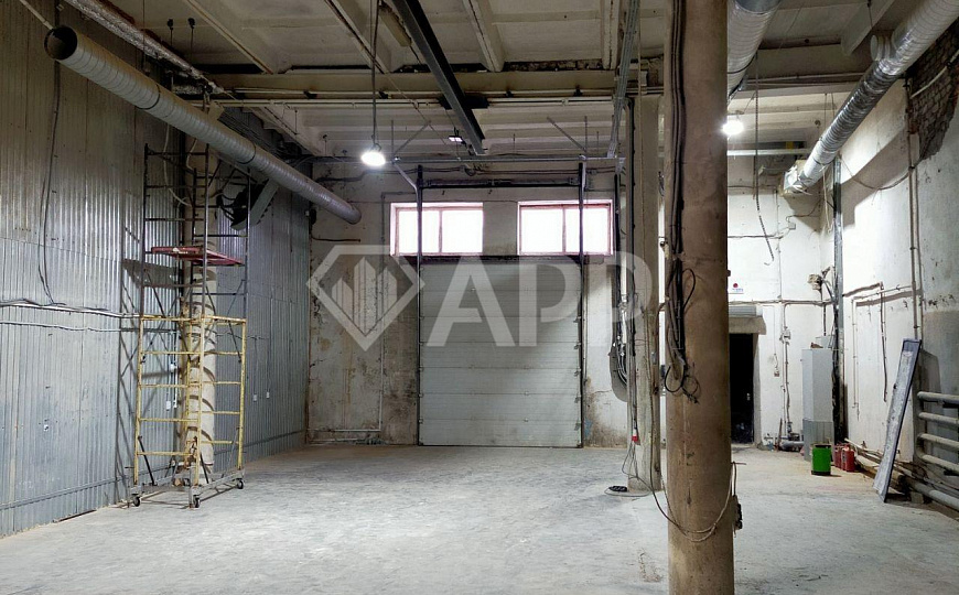 Сдаю 290м² тёплый в центре под склад фото