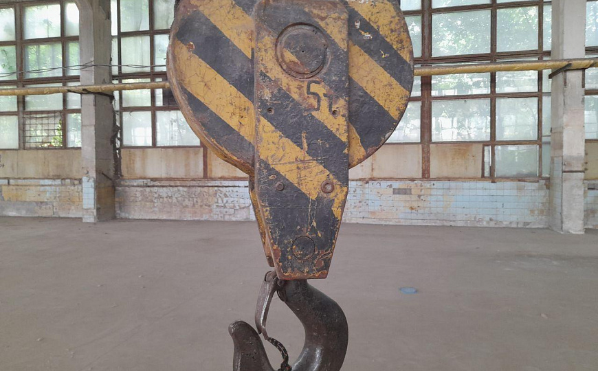 Производство с кран-балкой, 3000 кв.м.. фото