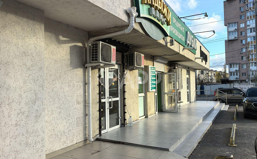 Продам торговое помещение, 500 м² фото