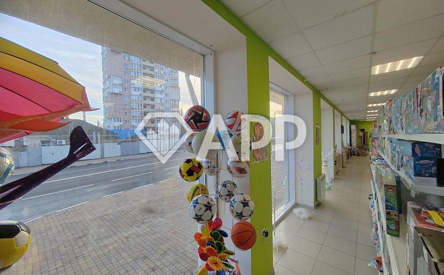 Продам торговое помещение, 500 м² фото