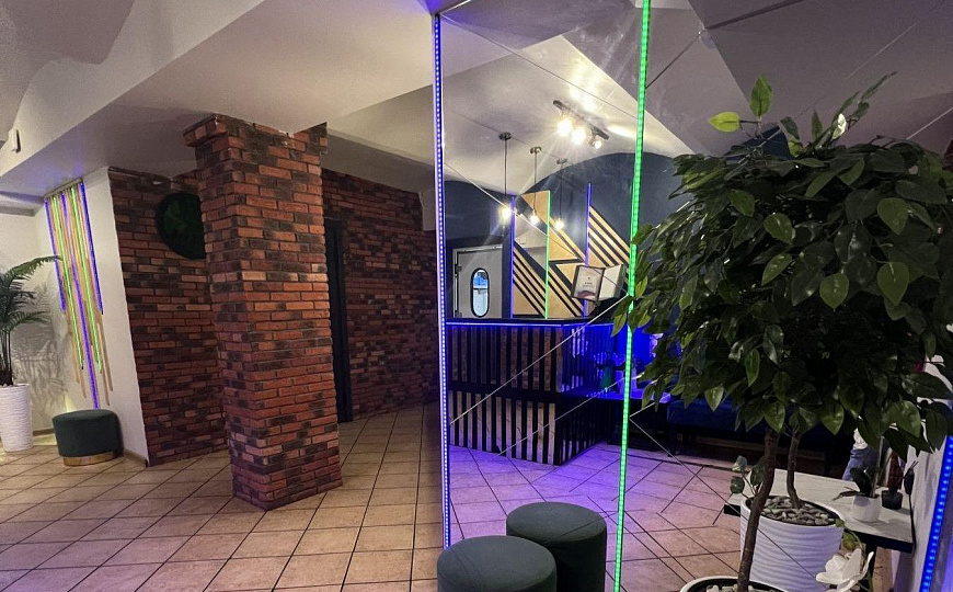 Помещение 405 м²на первой линии под ресторан фото