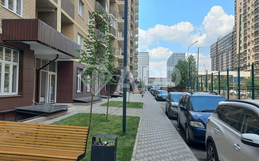Сдаю 1 этаж топ трафик, 41 м² фото