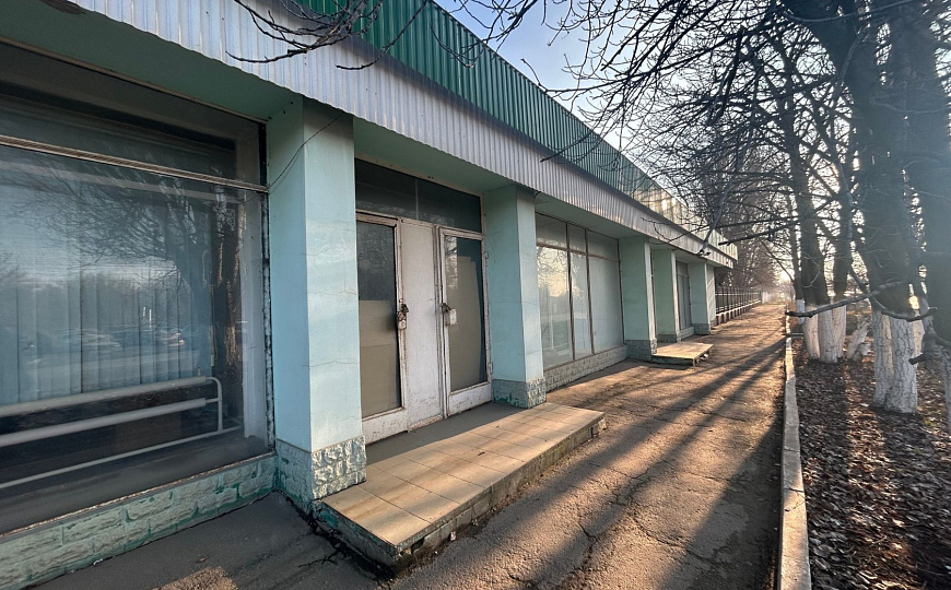 Отличное помещение на трафике, 238,7 кв.м.. фото