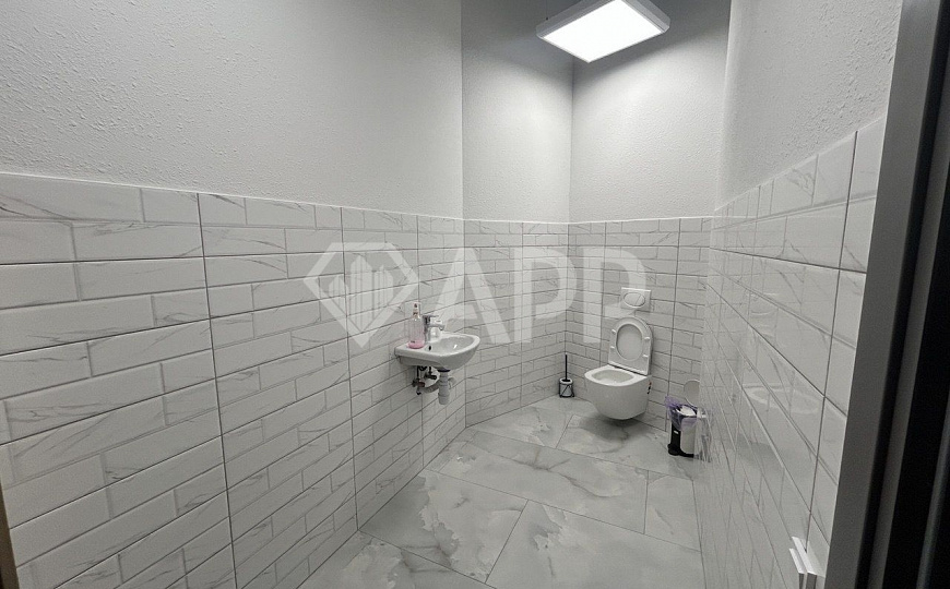 Сдаю офисное помещение, 46 м² фото