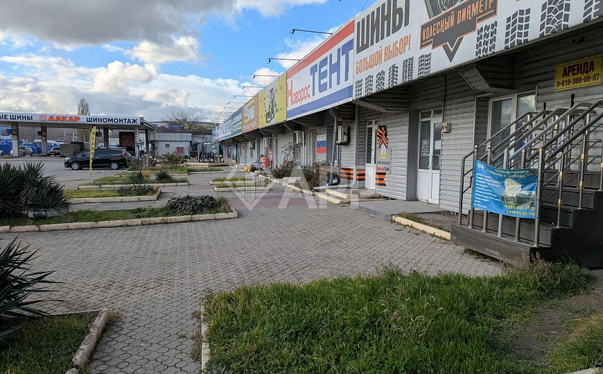 Сдам торговое помещение, 108 м² фото