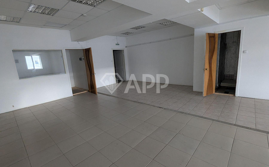 Сдам торговое помещение, 108 м² фото