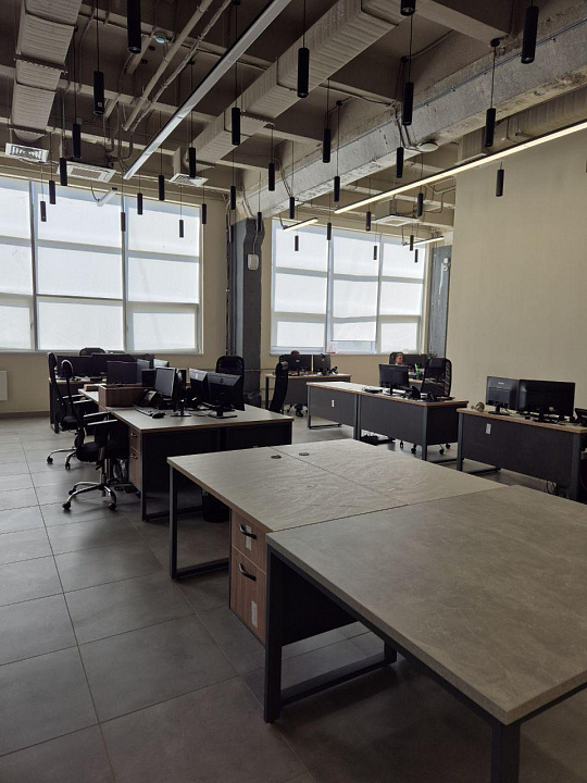 Готовые новые офисы от 200 м² фото