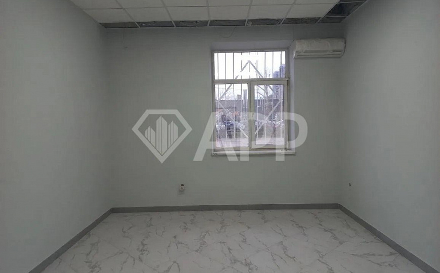 Сдам офисное помещение, 370 м² фото