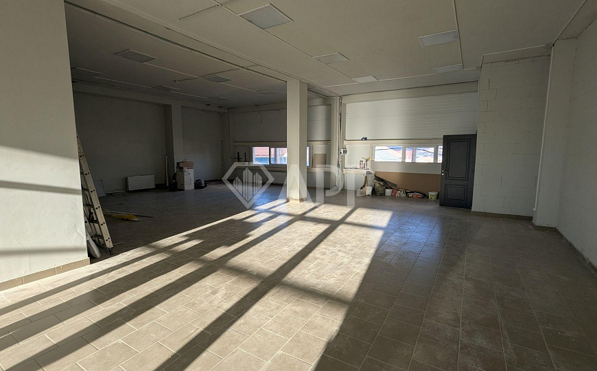 Сдам торговое помещение, 130 м² фото