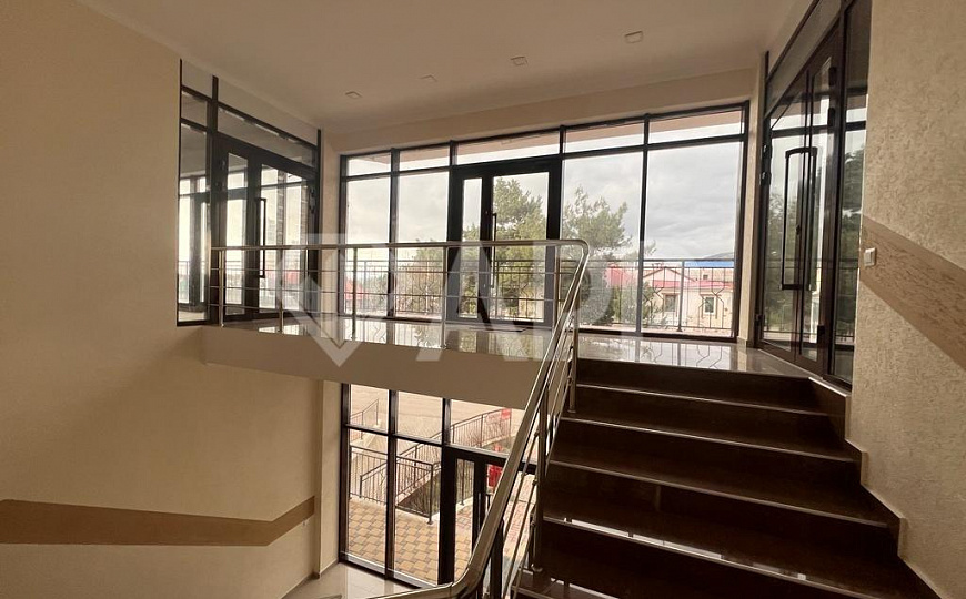 Сдаю офисное помещение, 75 м² фото