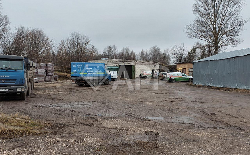 Продаю базу 996м² с з/у 62,4 сотки. фото