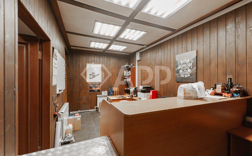 Продаю базу 996м² с з/у 62,4 сотки. фото