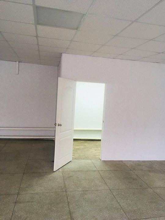 Торговая площадь 135м2 фото