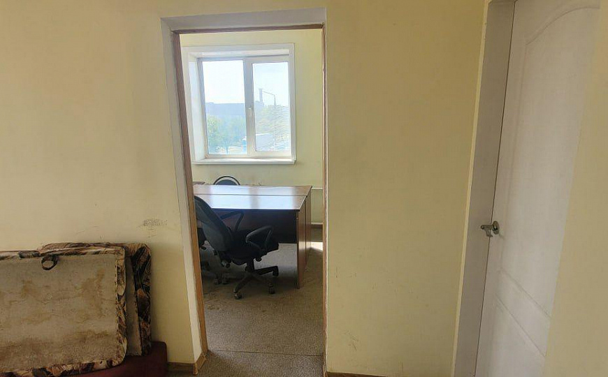 Офисы с юридическим адресом от 12,7 до 107 м2 фото