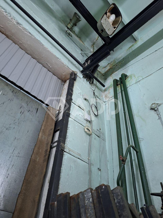 Сдам тёплый бокс с кран балкой в центре, 74,4м² фото