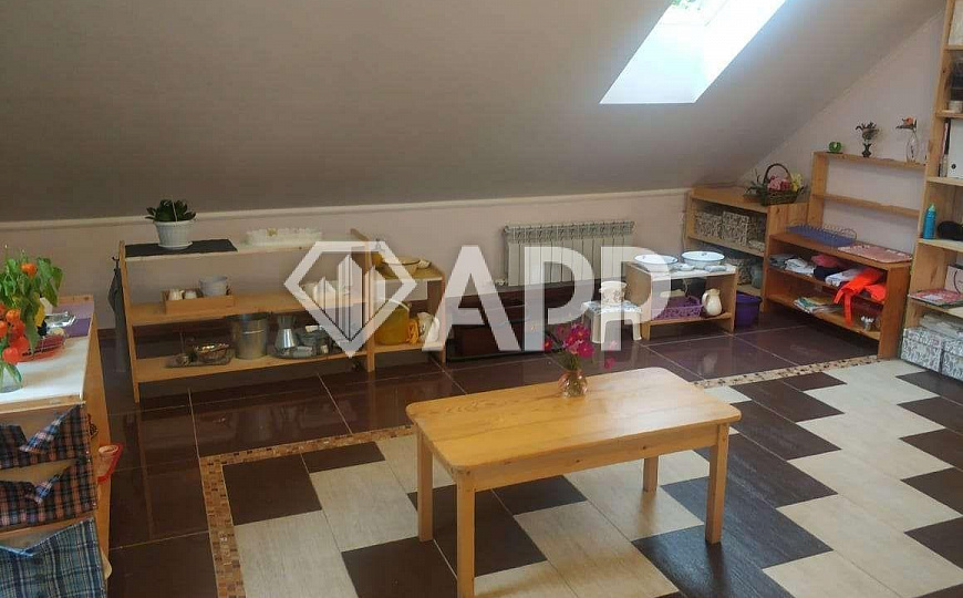 Продам здание в центре фото