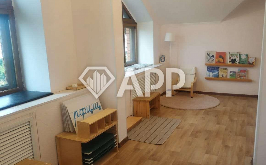 Продам здание в центре фото