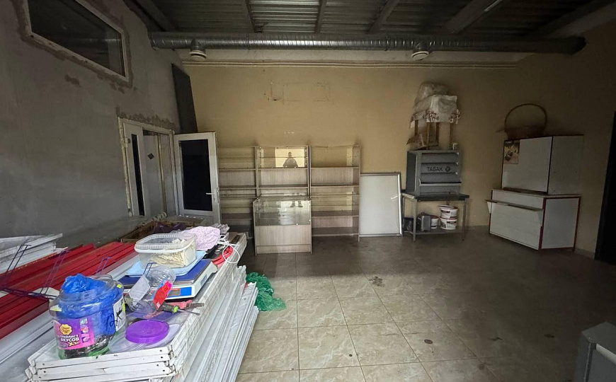 Здание с парковкой 80 м², рядом с КБ фото