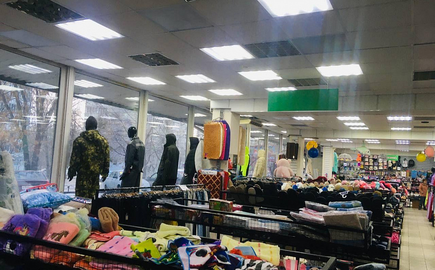 Торговая площадь 566м2 фото