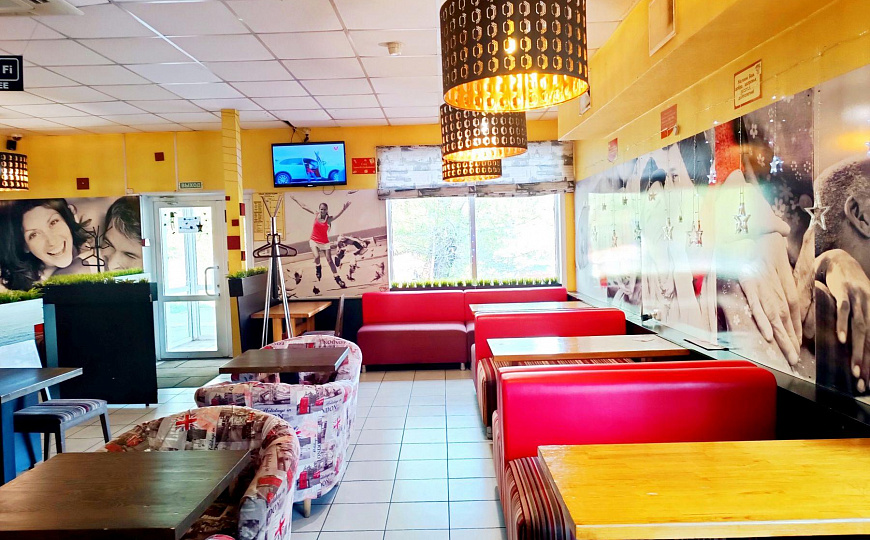 Продам успешную пиццерию на первой линии с высокой проходимостью.  фото