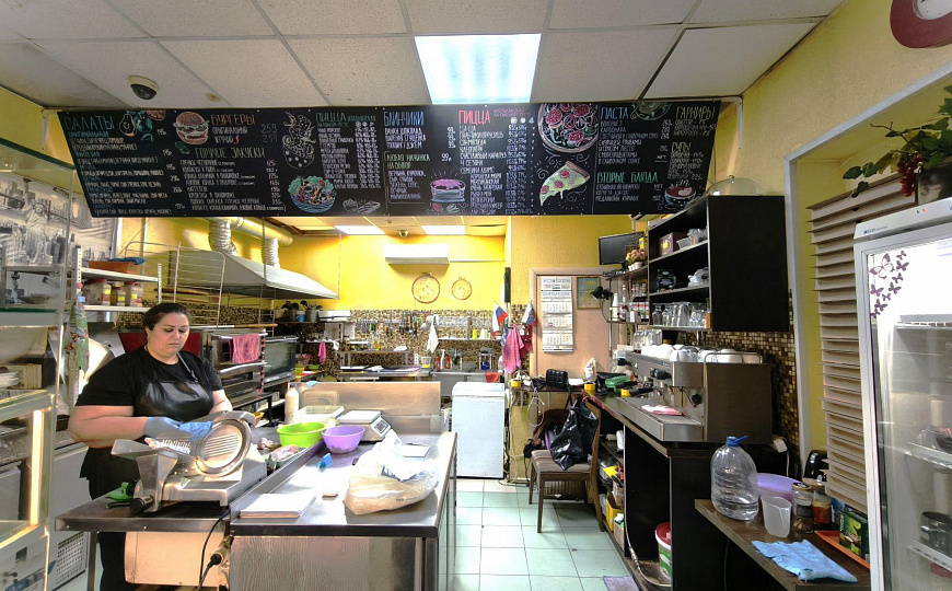 Продам успешную пиццерию на первой линии с высокой проходимостью.  фото