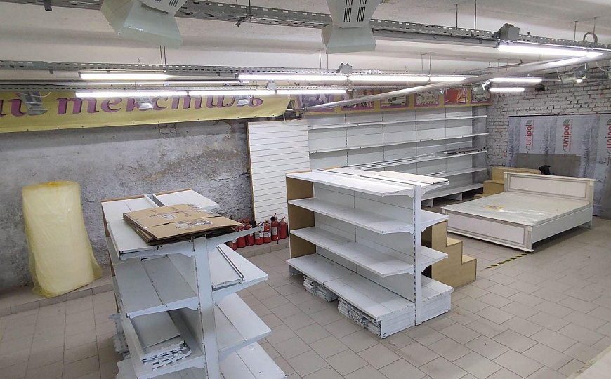 Сдам торговое помещение, 200 м² фото