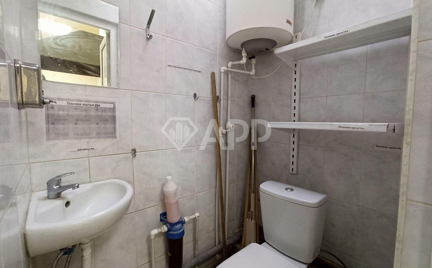 Сдаю помещение в оживлённом месте на 1 этаже, 55,6 м² фото