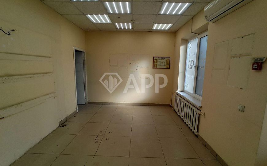 Сдаю помещение в оживлённом месте на 1 этаже, 55,6 м² фото