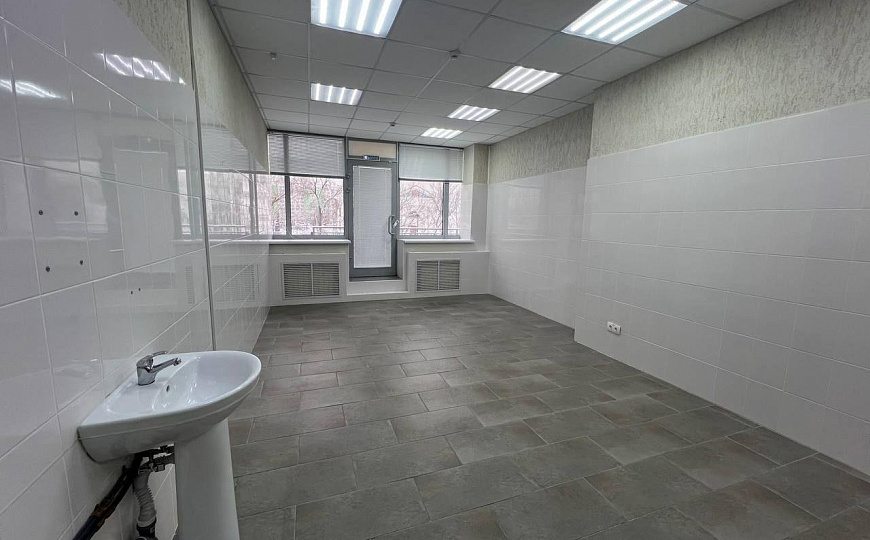 Помещение свободного назначения 280м2 фото